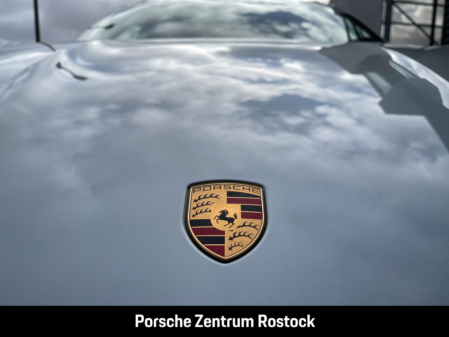 Porsche Taycan 4 Cross Turismo InnoDrive LED-Matrix