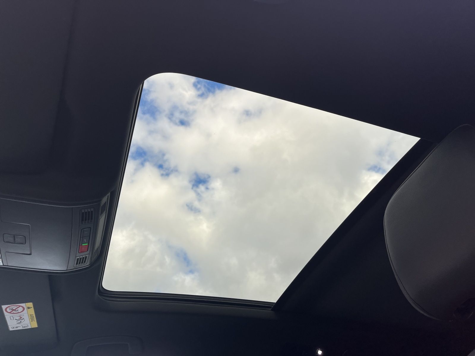 Volkswagen Tiguan R-Line 2,0 TDI 4MOTION 7-Gang-DSG | 360°