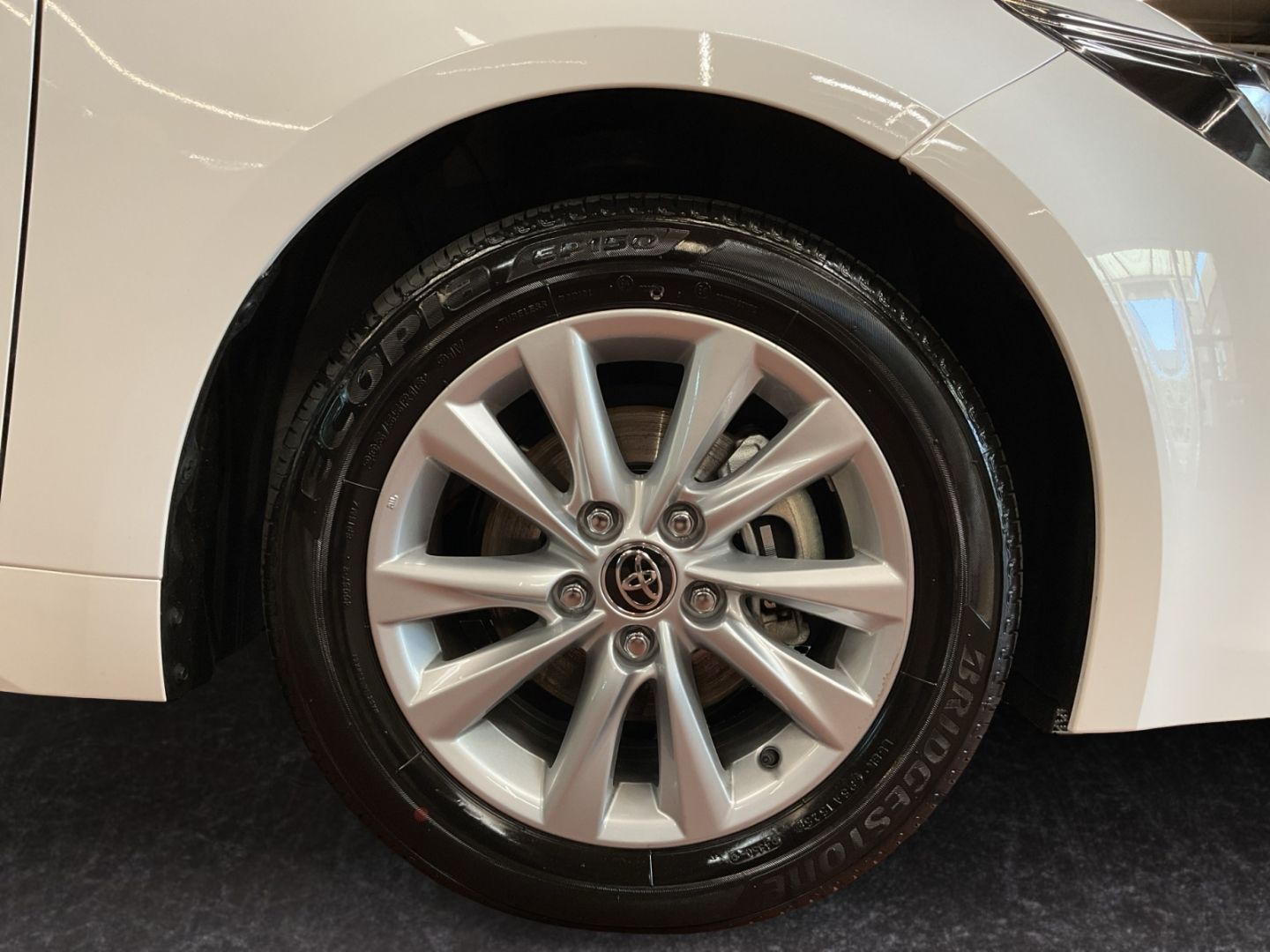 Toyota Corolla 1.8 Hybrid Comfort *LED*CAM*ACC*CarPlay*