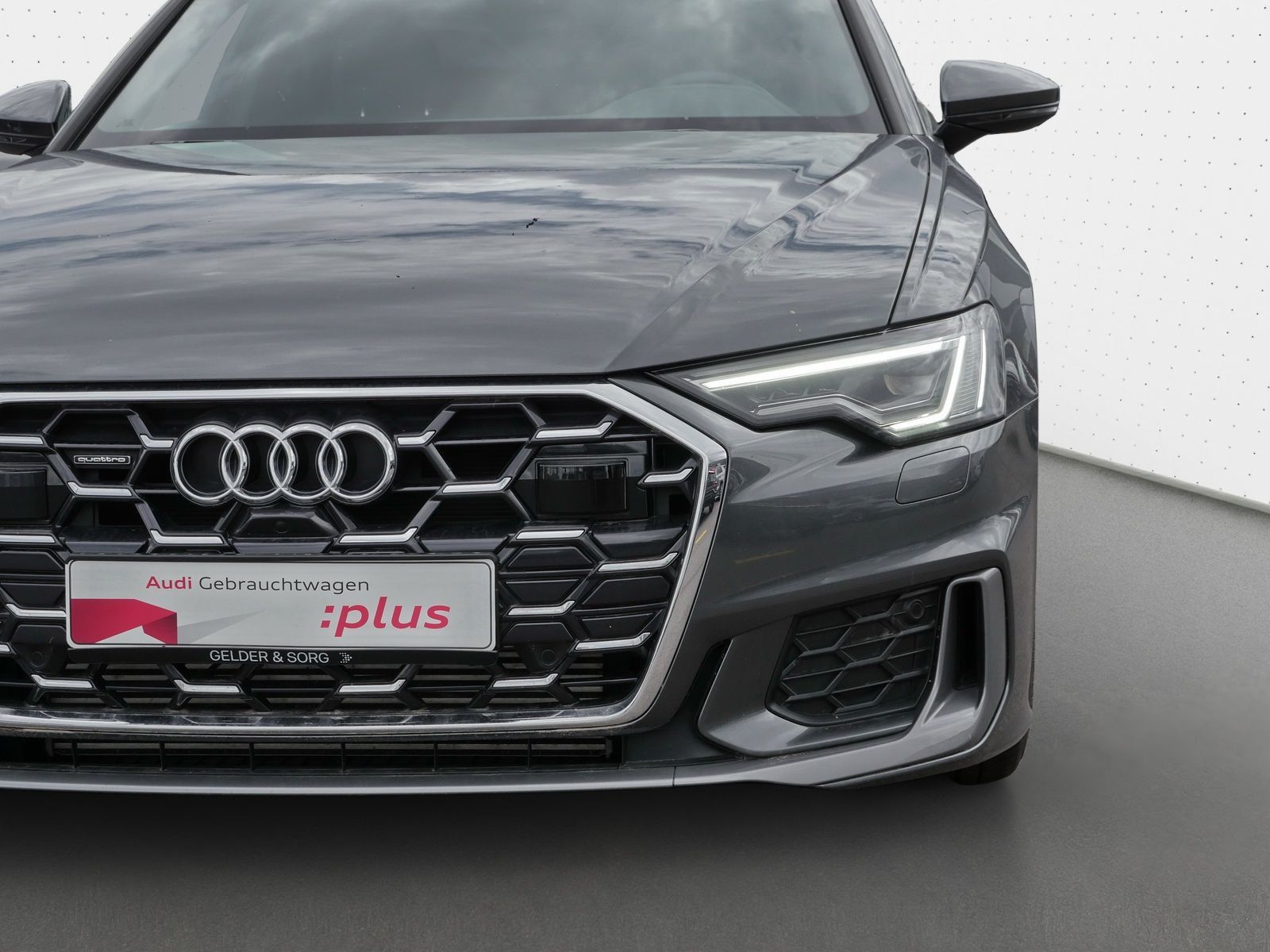 Audi A6 Limousine 55 TFSI S line - Samsaru's Car Outlet