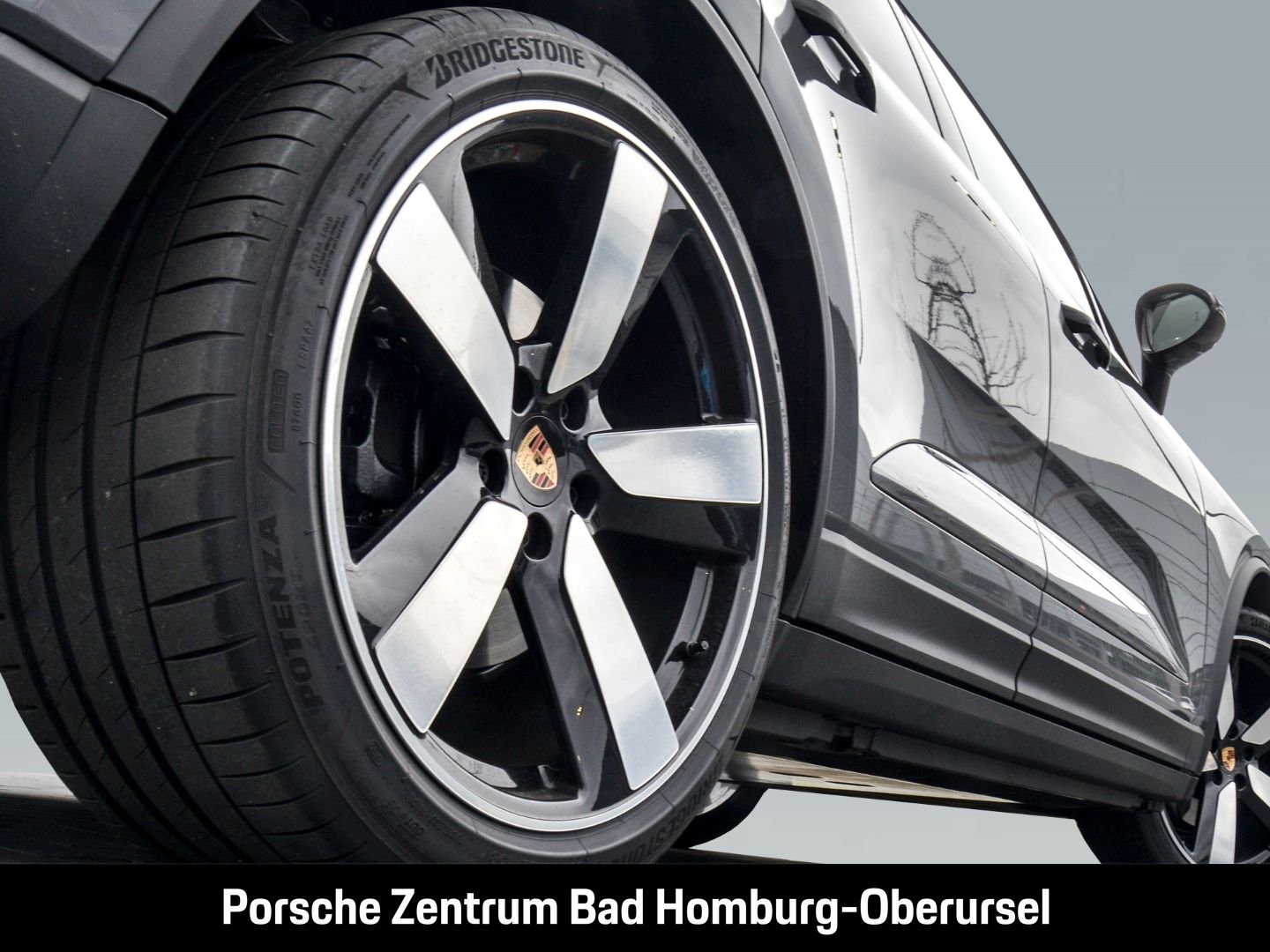 Porsche Macan 4 Burmester Panorama InnoDrive LED-Matrix
