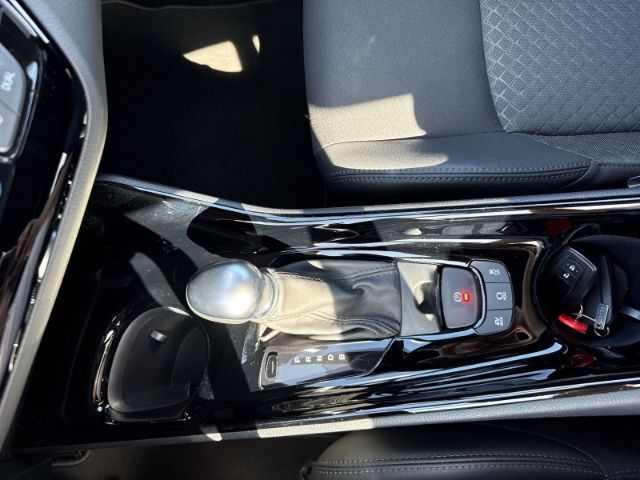 Toyota C-HR Hybrid Team D - Samsaru's Car Outlet