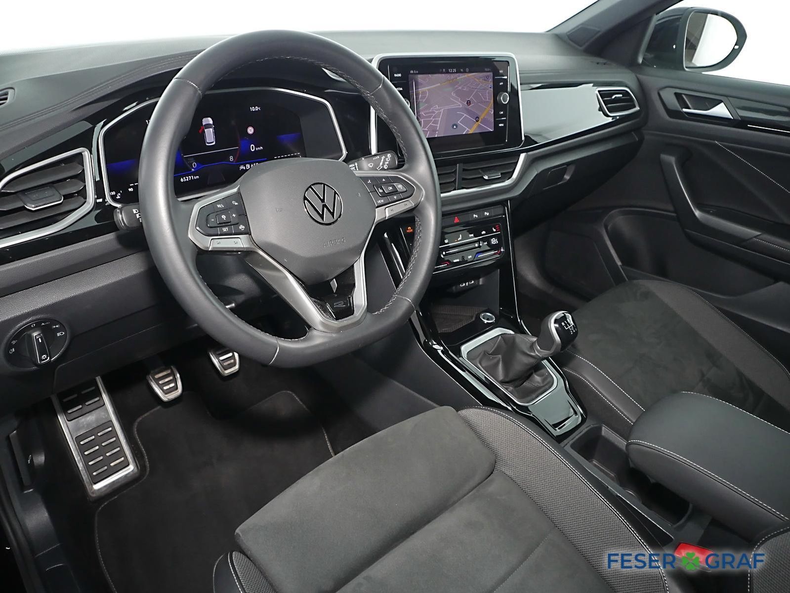 Volkswagen T-Roc 1.0 TSI R-Line - Samsaru's Car Outlet