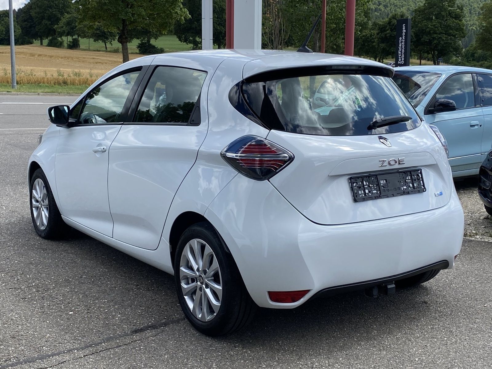 Renault ZOE Experience Batterie Inclusive R110 Z.E. 50" → "Renault ZOE Experience Batterie Inclusive R110 Z.E. 50 - Samsaru's Car Outlet