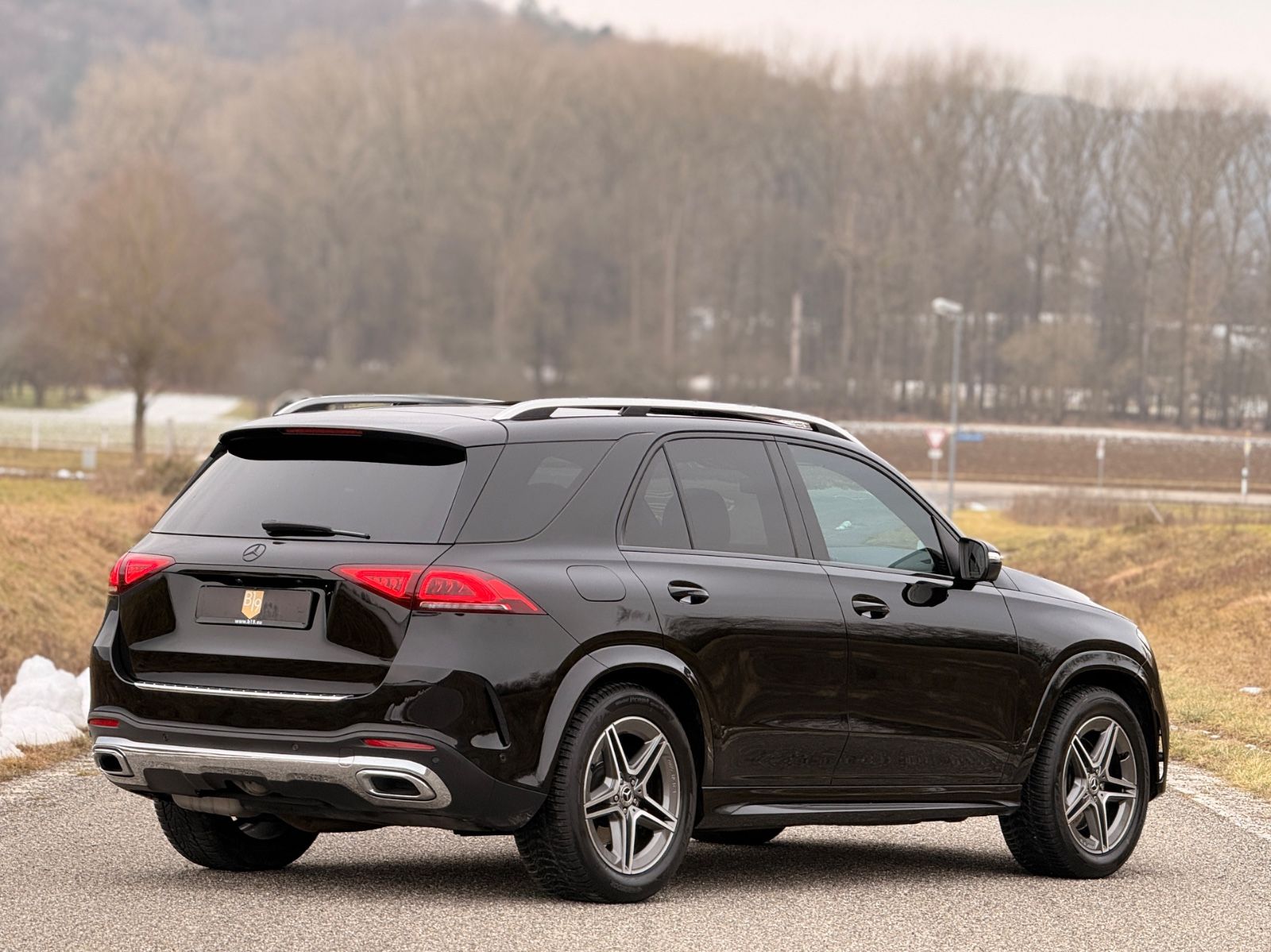 Mercedes-Benz GLE 350d/AMG LINE/JungeSterne09.26/AHK/Pano/360°