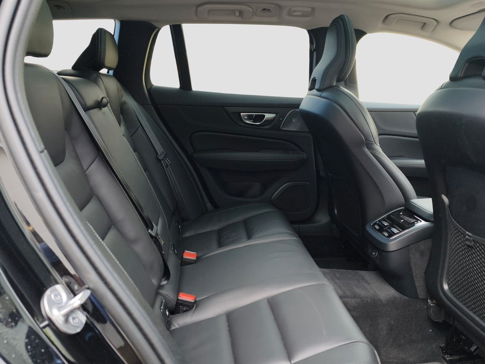 Volvo V60 B5 Cross Country Ultimate AWD