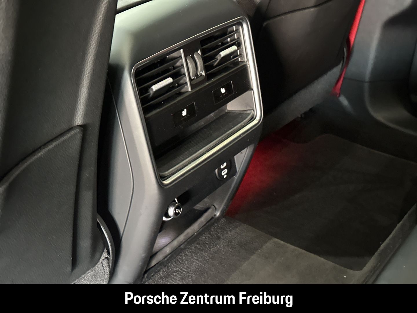 Porsche Cayenne GTS Coupe BOSE Sportabgasanlage LED