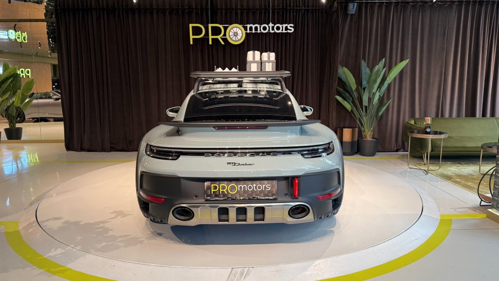 Porsche 911 Dakar