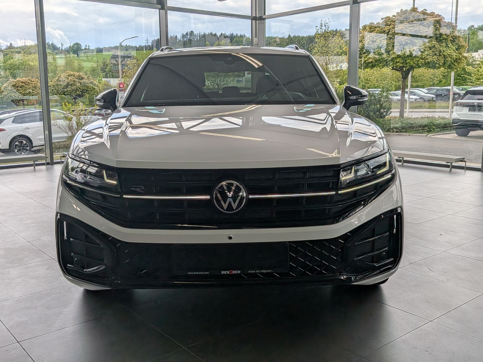Volkswagen Touareg 3.0TDI 4M R-Line VOLL Black 22" UPE 114T