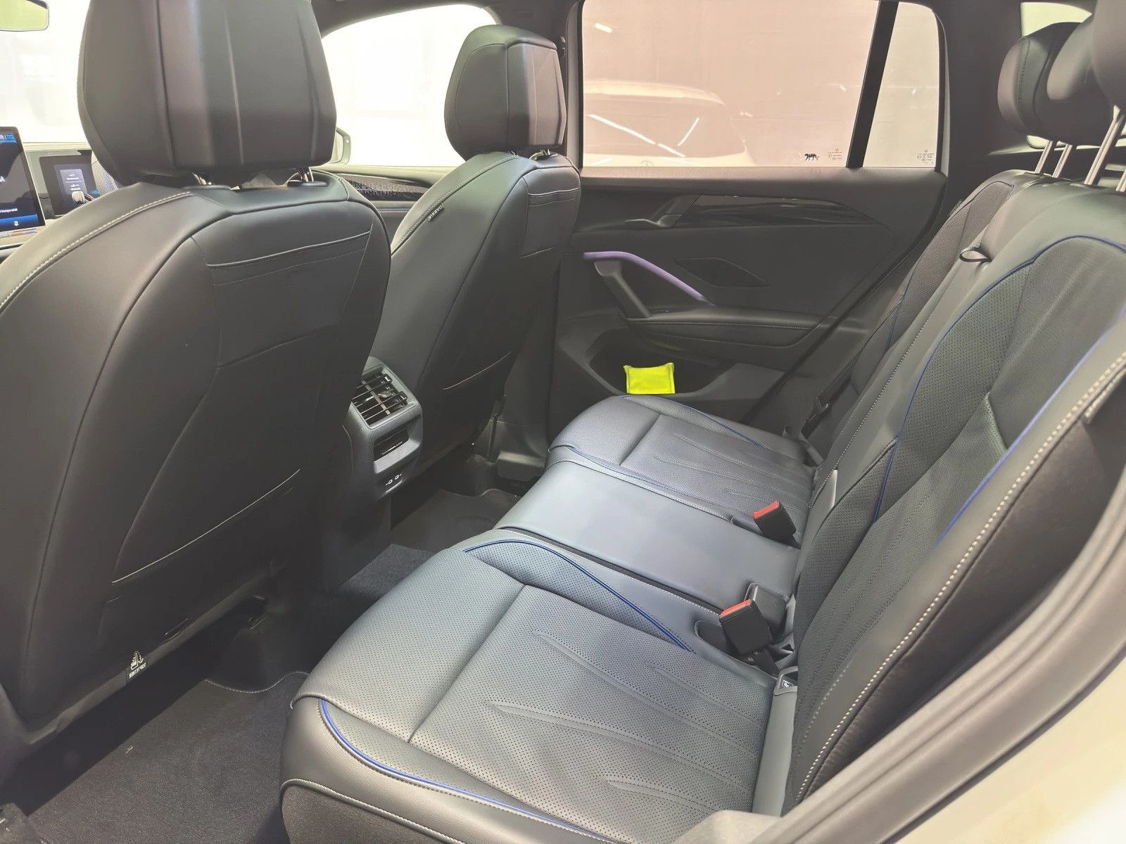 Volkswagen Tiguan TDI R-Line AHK 20Z Area Black Leder Pano