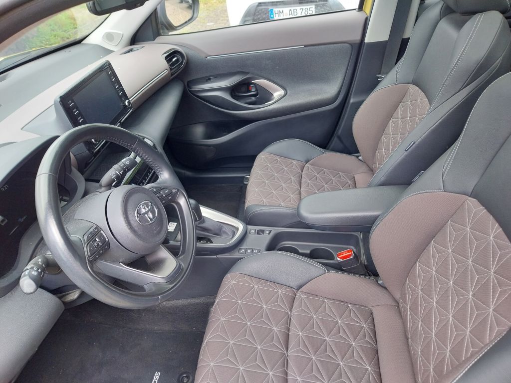 Toyota Yaris Cross Hybrid 1.5 VVT-i Elegant