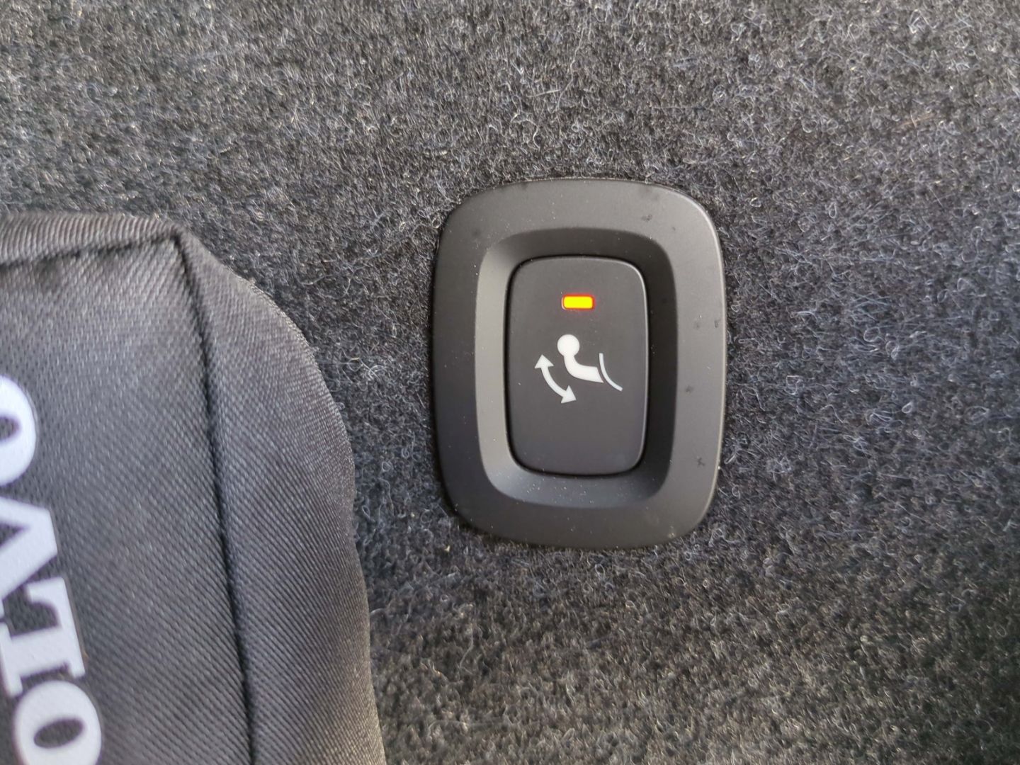 Volvo XC40 Core Recharge Pure Electric 2WD StandHZG AH