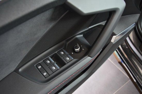 Audi A3 35 2.0 TDI Sportback S line - Samsaru's Car Outlet