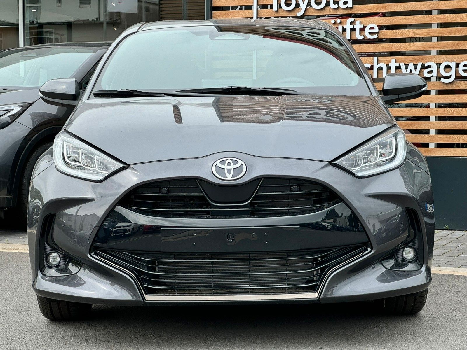 Toyota Yaris Hybrid Style | Leder | Kamera | PDC | LED