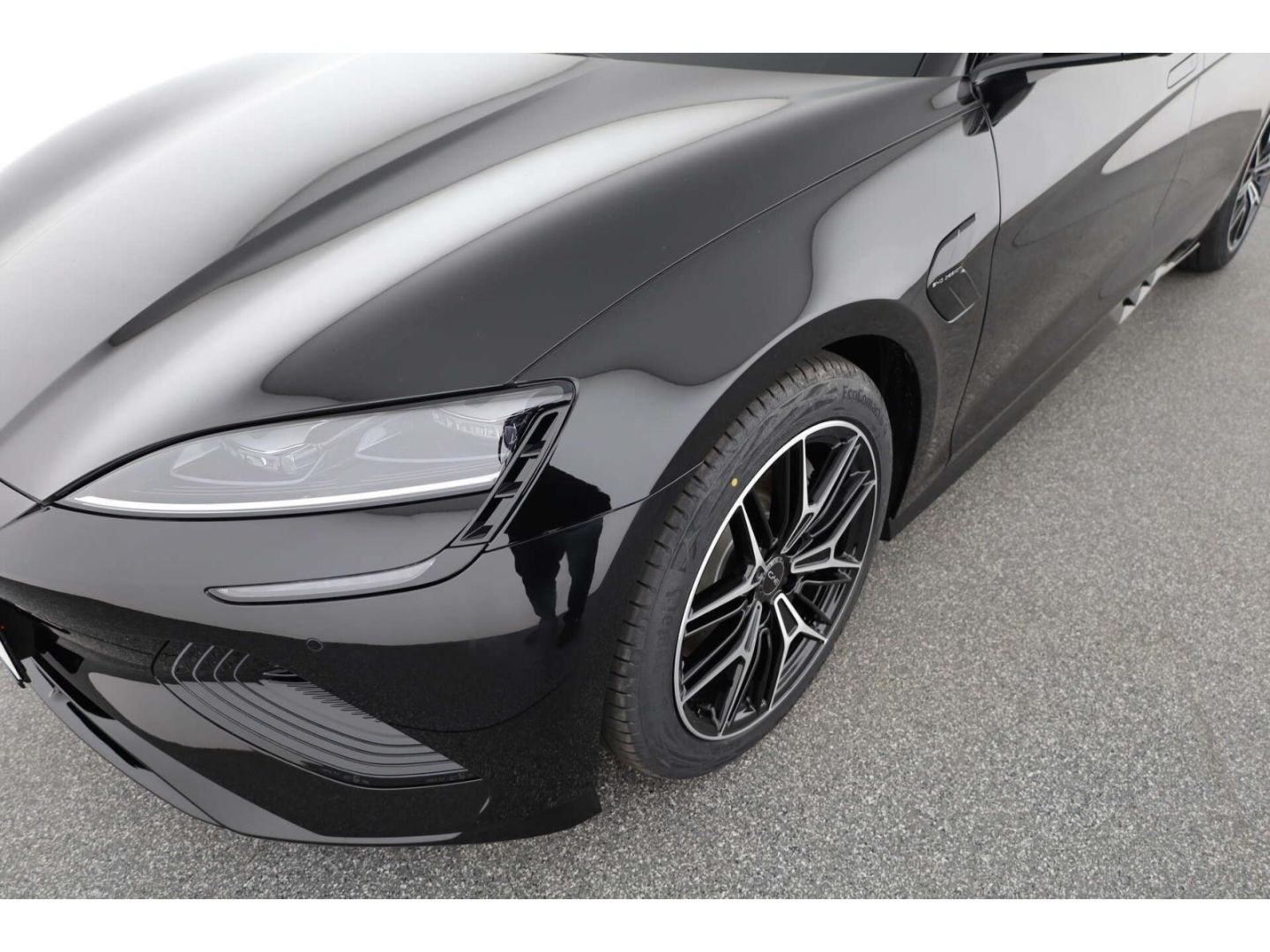 BYD Seal Design LP: 51.899,- /Dynaudio/LED/Wärmepump