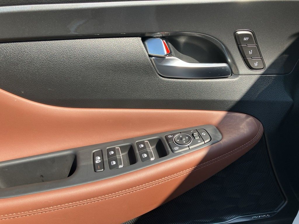 Hyundai Santa Fe PHEV 1.6 T-GDi 6-AT Prime Plug-In - Samsaru's Car Outlet