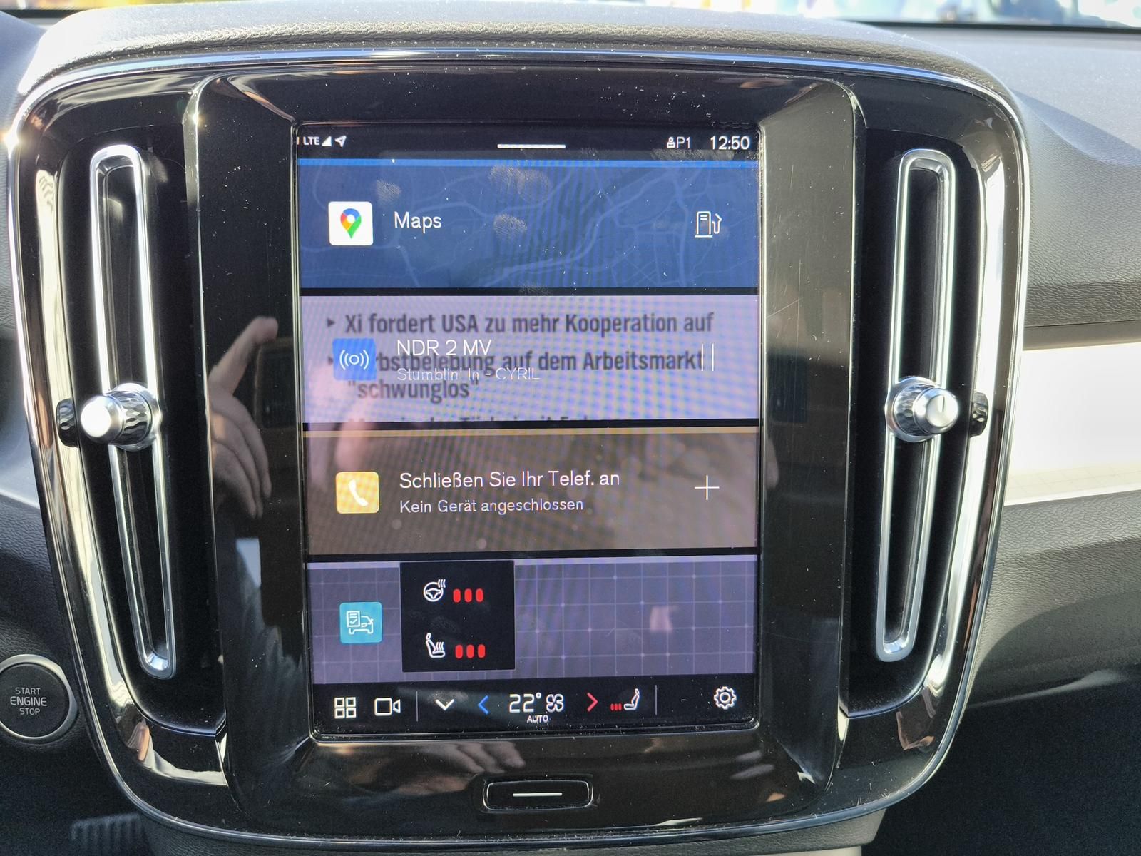 Volvo XC40 B4 Benzin Aut. ACC / BLIS / AHK