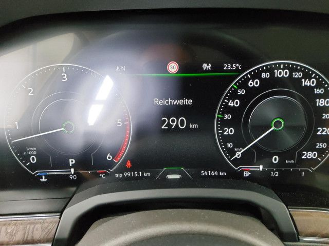 Volkswagen Touareg Atmosphere 3.0 V6 TDI DSG - Samsaru's Car Outlet