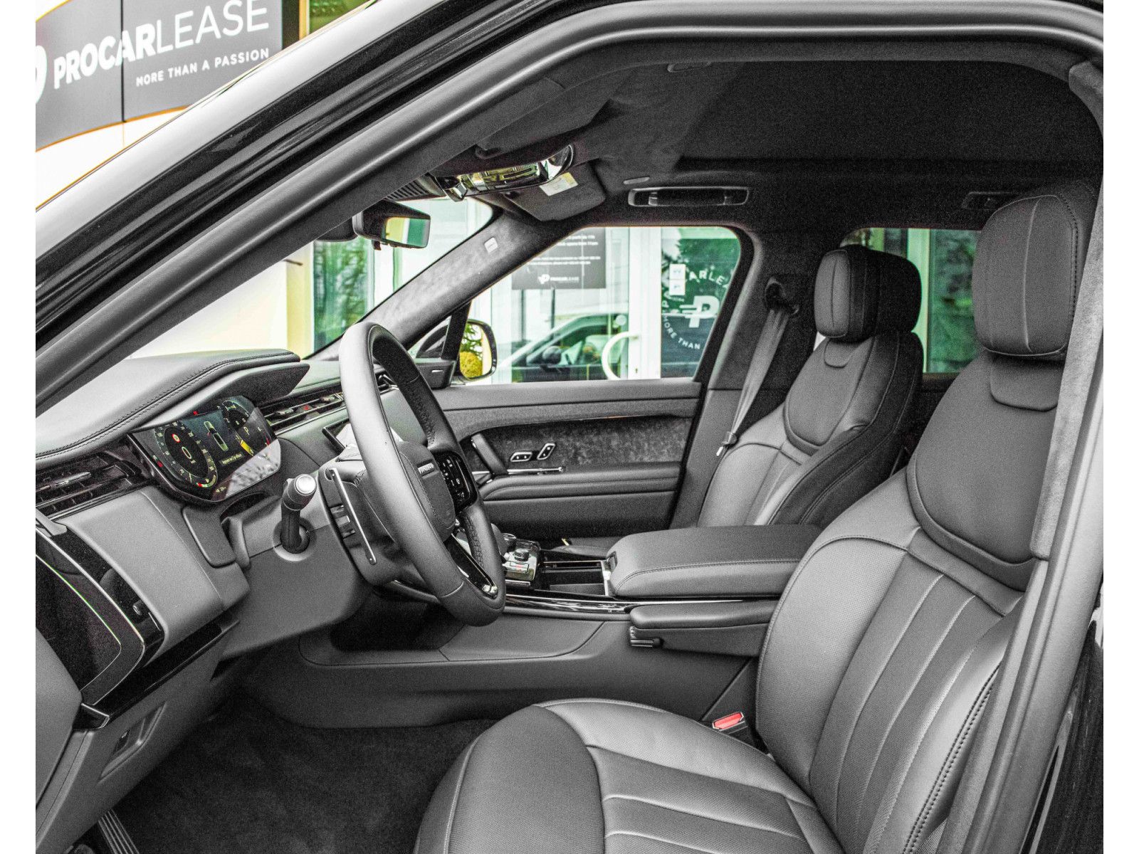 Range Rover Sport P530 V8 FIRST EDITION BLACK - Samsaru's Car Outlet