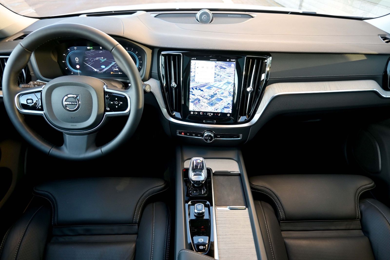 Volvo V60 Cross Country B&W HUD MASSAGE ULTIMATE FULL