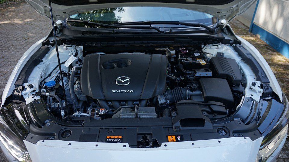 Mazda 6 2.0L SKYACTIV G 165 6AT FWD CENTER-LINE