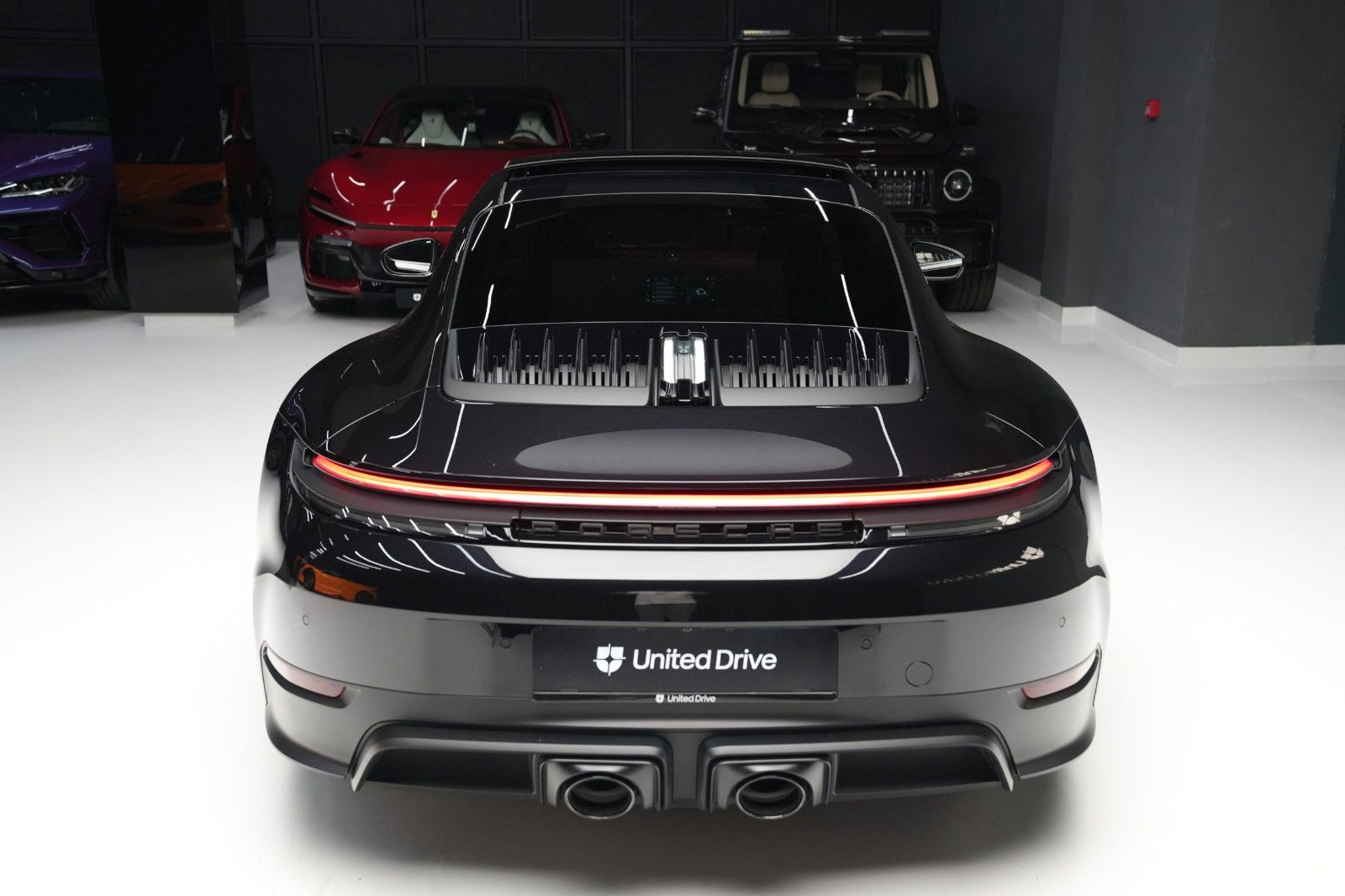 Porsche 911 Carrera 4 GTS T-Hybrid