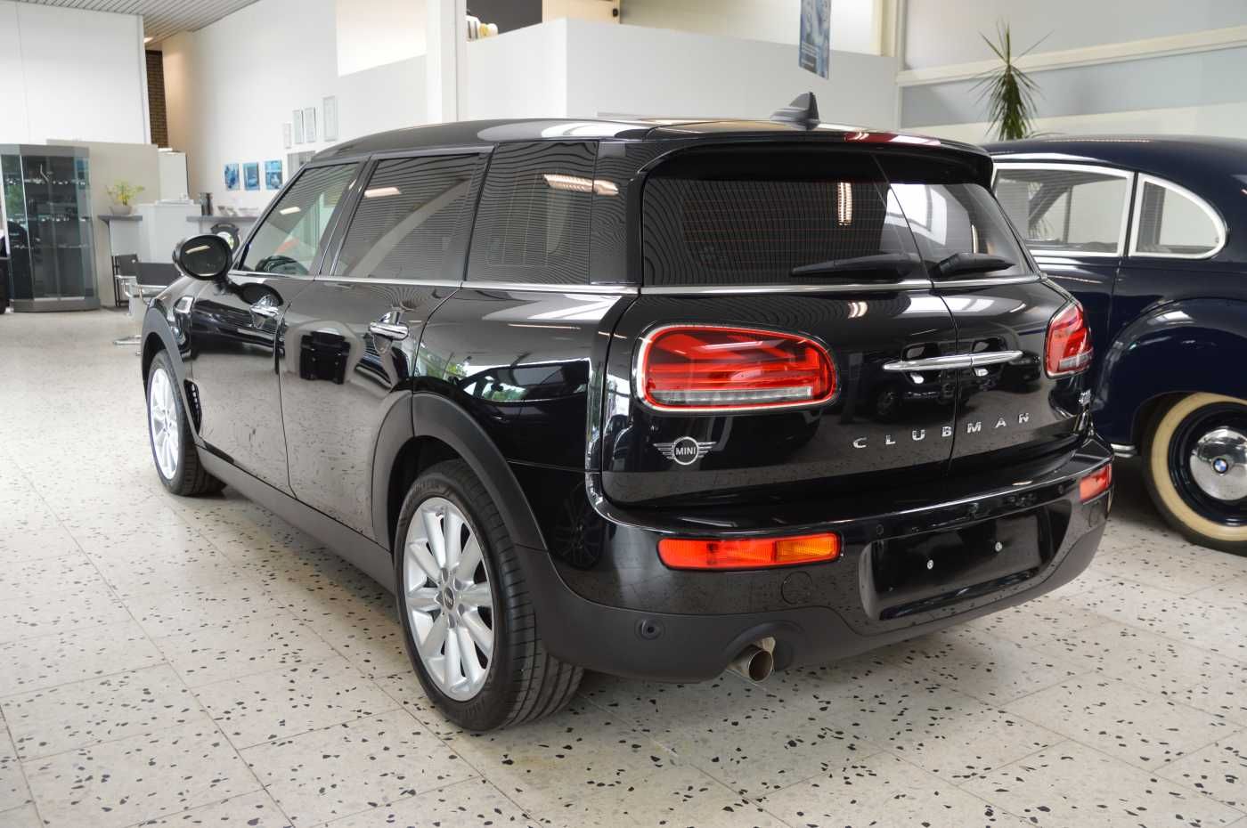 MINI CLUBMAN ONE - Samsaru's Car Outlet
