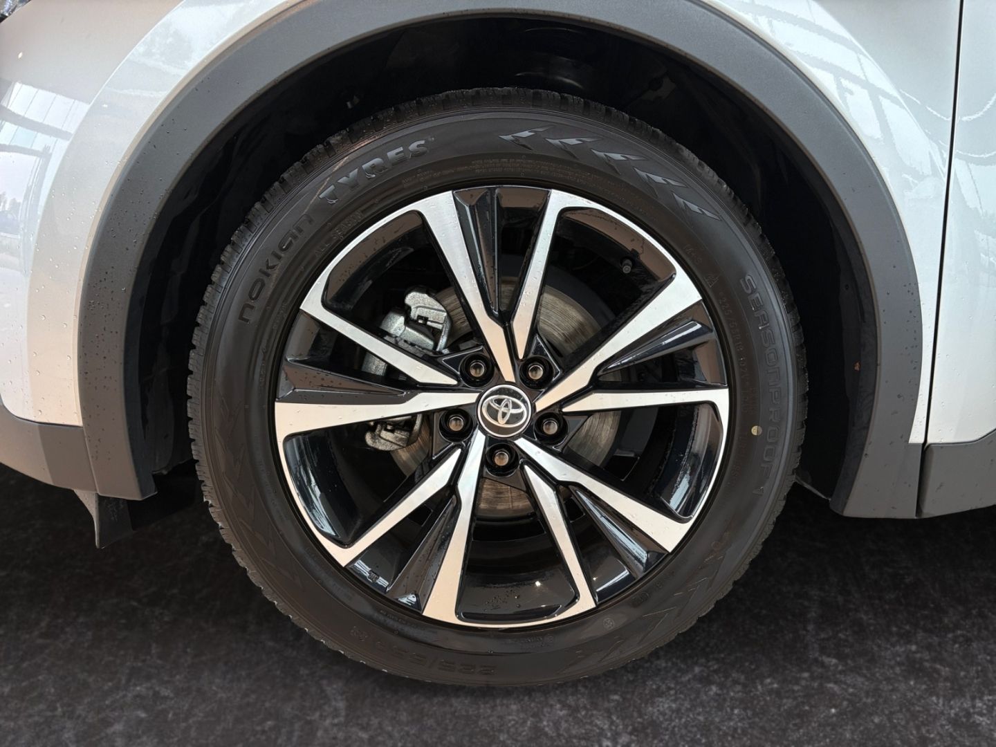 Toyota C-HR 1.8 Hybrid Team D *LED*ACC*CAM*el Heck*SHZ*