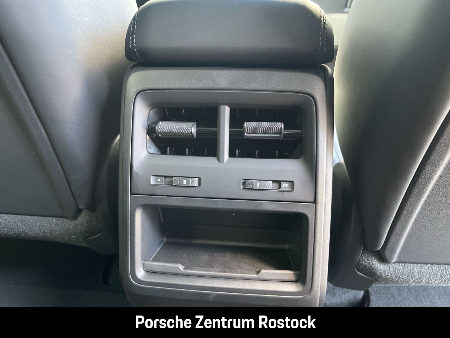 Porsche Macan InnoDrive BOSE Luftfederung 21-Zoll