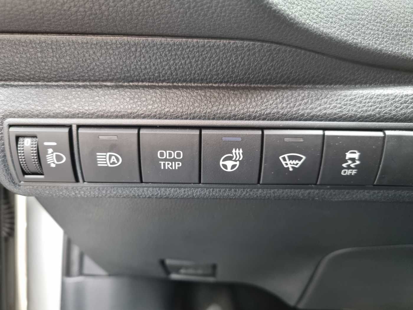 Toyota Corolla Hybrid - Samsaru's Car Outlet