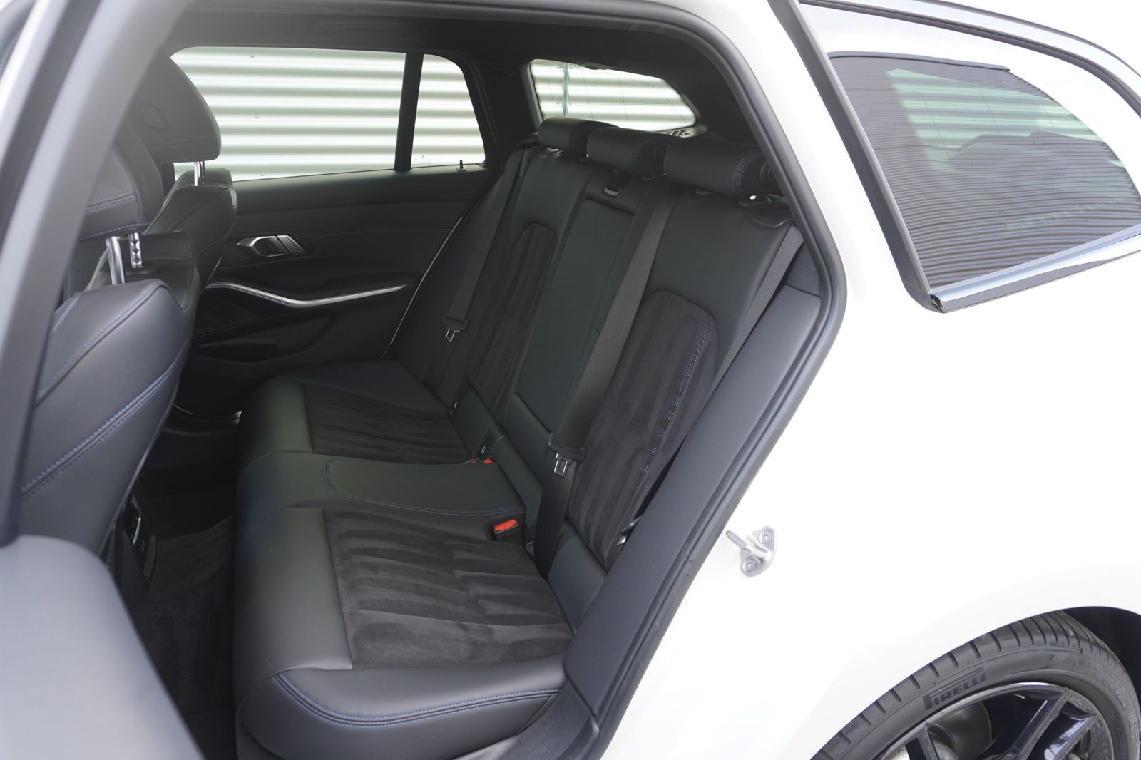 BMW 330e xDrive Touring M Sport - Samsaru's Car Outlet