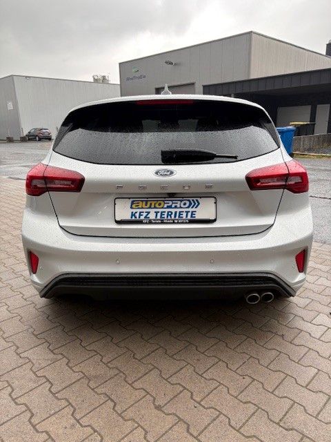 Ford Focus Lim. ST-Line ACC LED Navi Kamera