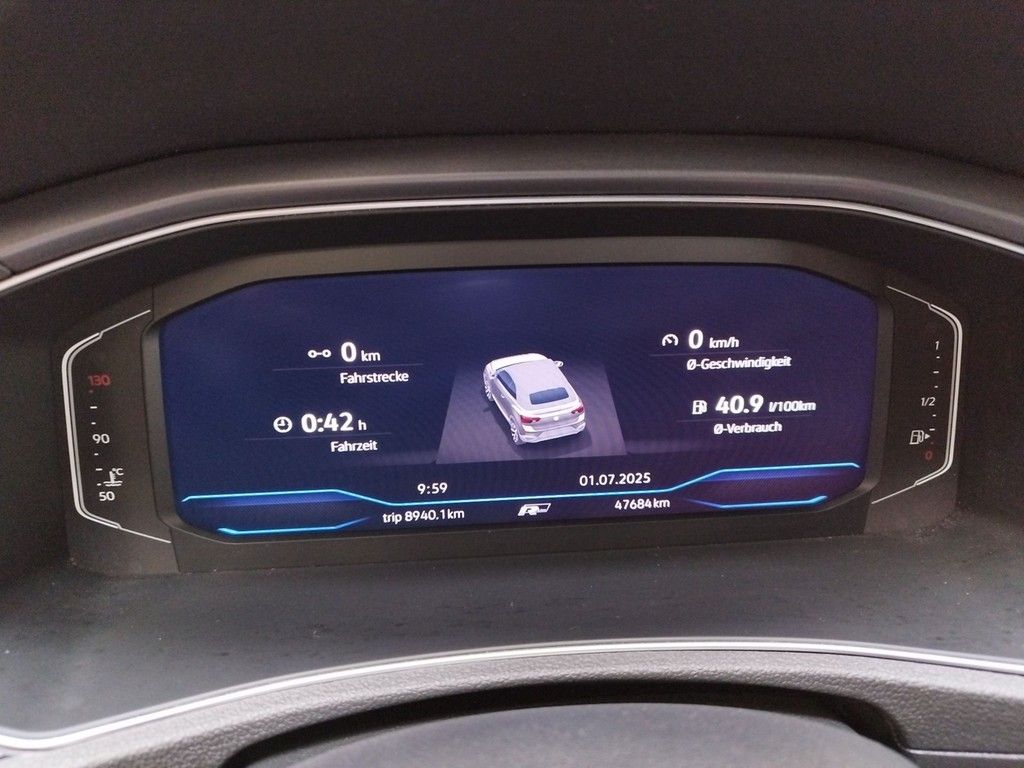 Volkswagen T-Roc 1.5 TSI R-Line - Samsaru's Car Outlet