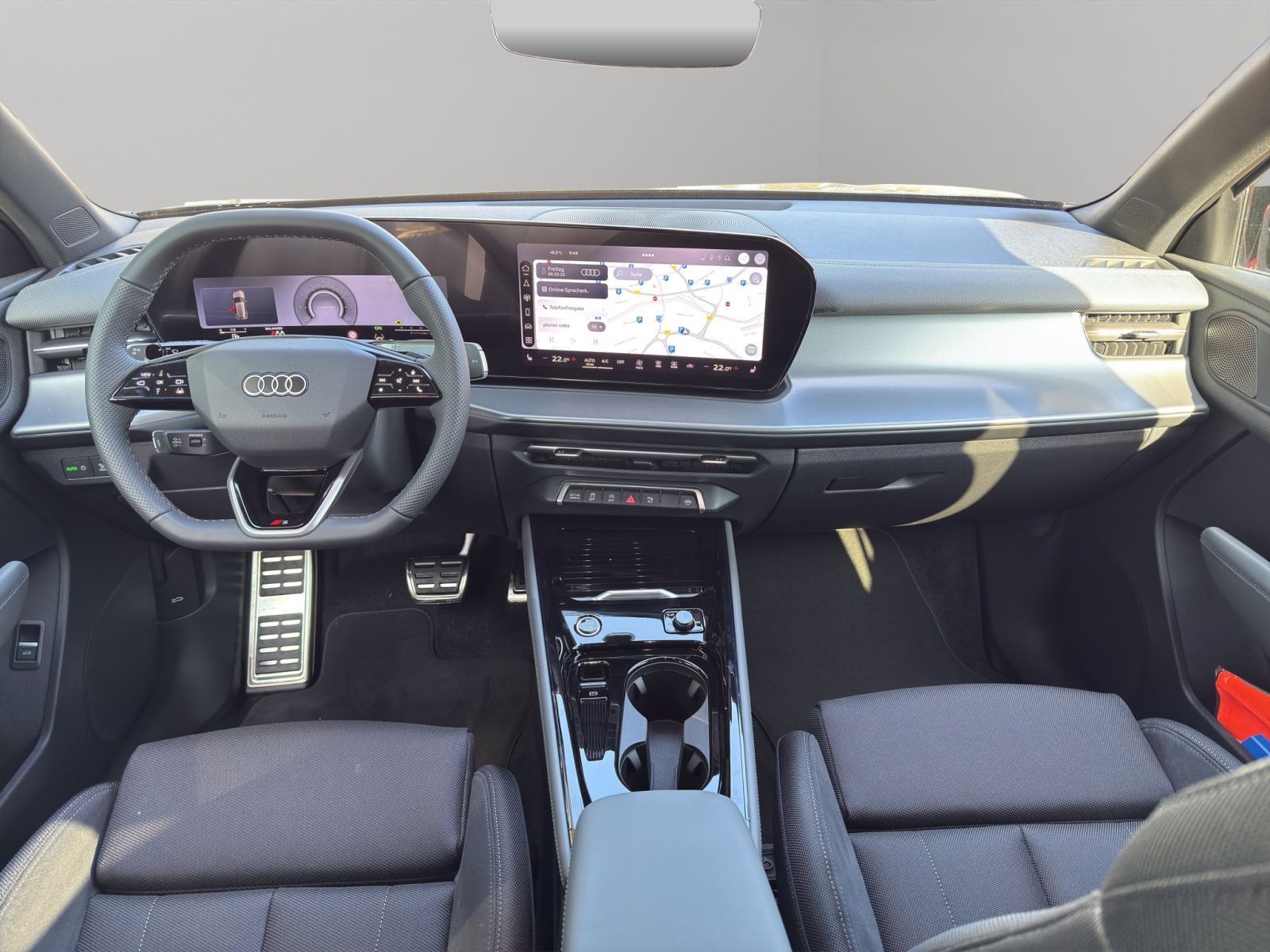Audi Q3 SUV TFSI S line LED Plus Navi Pano AHK Rü 19"