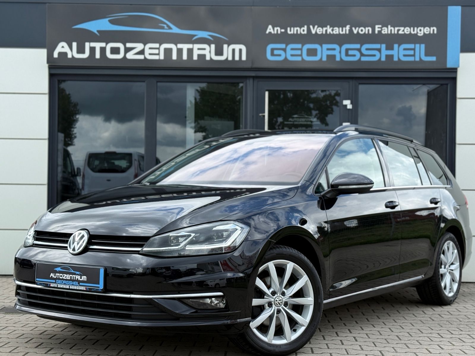 Volkswagen Golf Variant Highline - Samsaru's Car Outlet