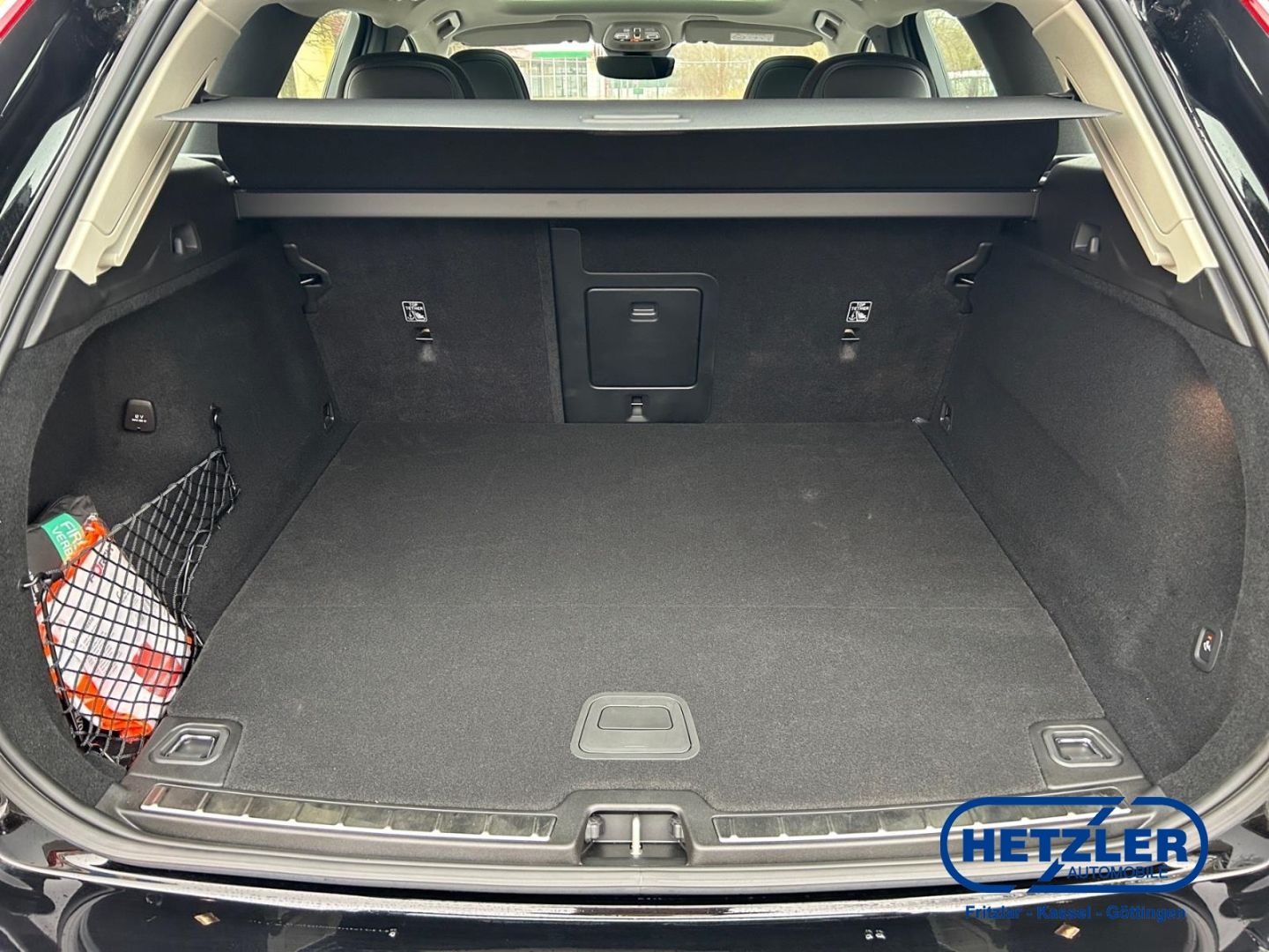 Volvo XC60 Core Recharge Plug-In Hybrid AWD T6 Twin En