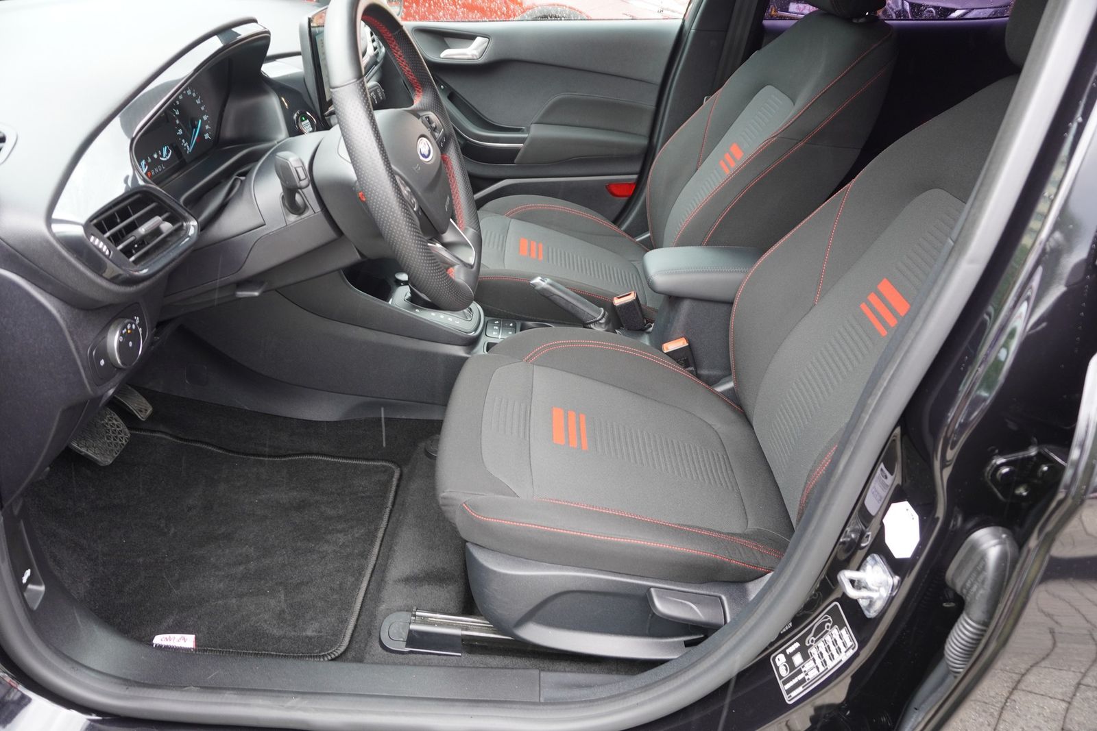 Ford Fiesta 1.0 EB mHeV Autom. ST-Line LED ACC Kamera