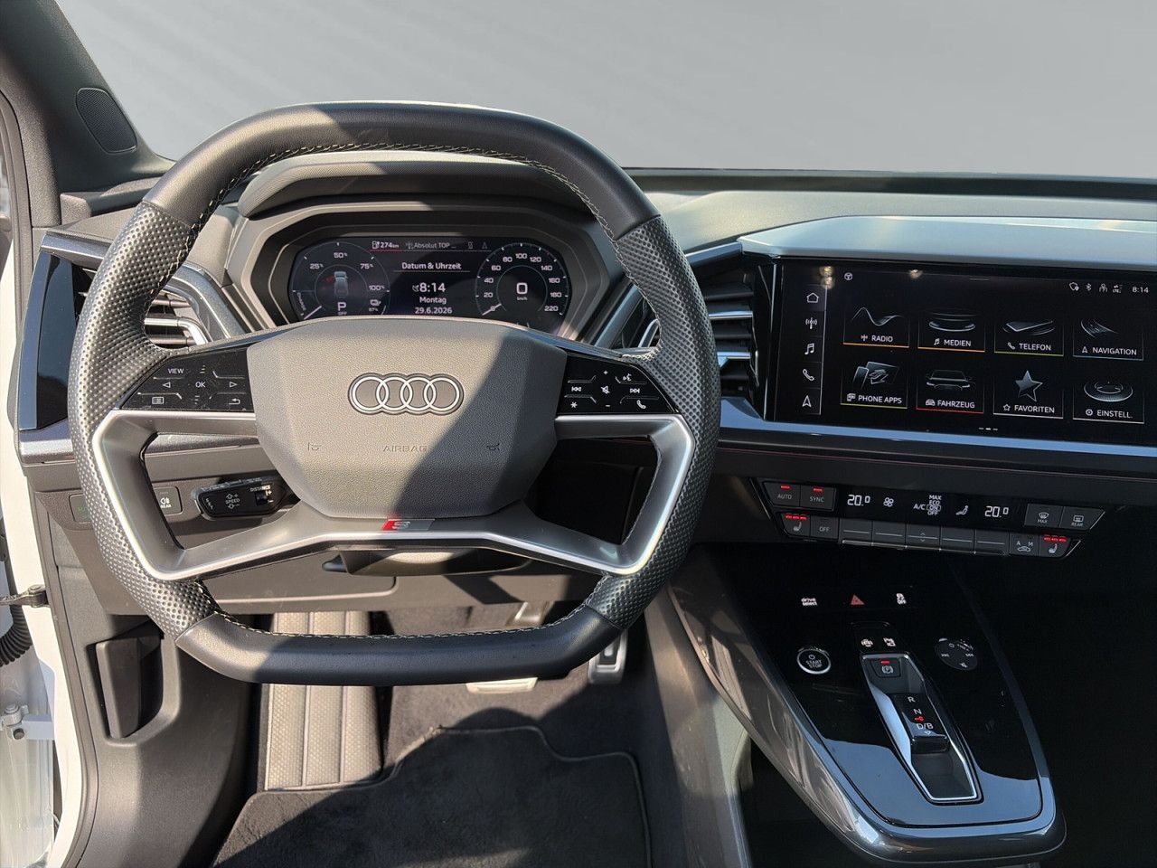 Audi Q4 e-tron 45 quattro S line AHK ACC Matrix Kam.