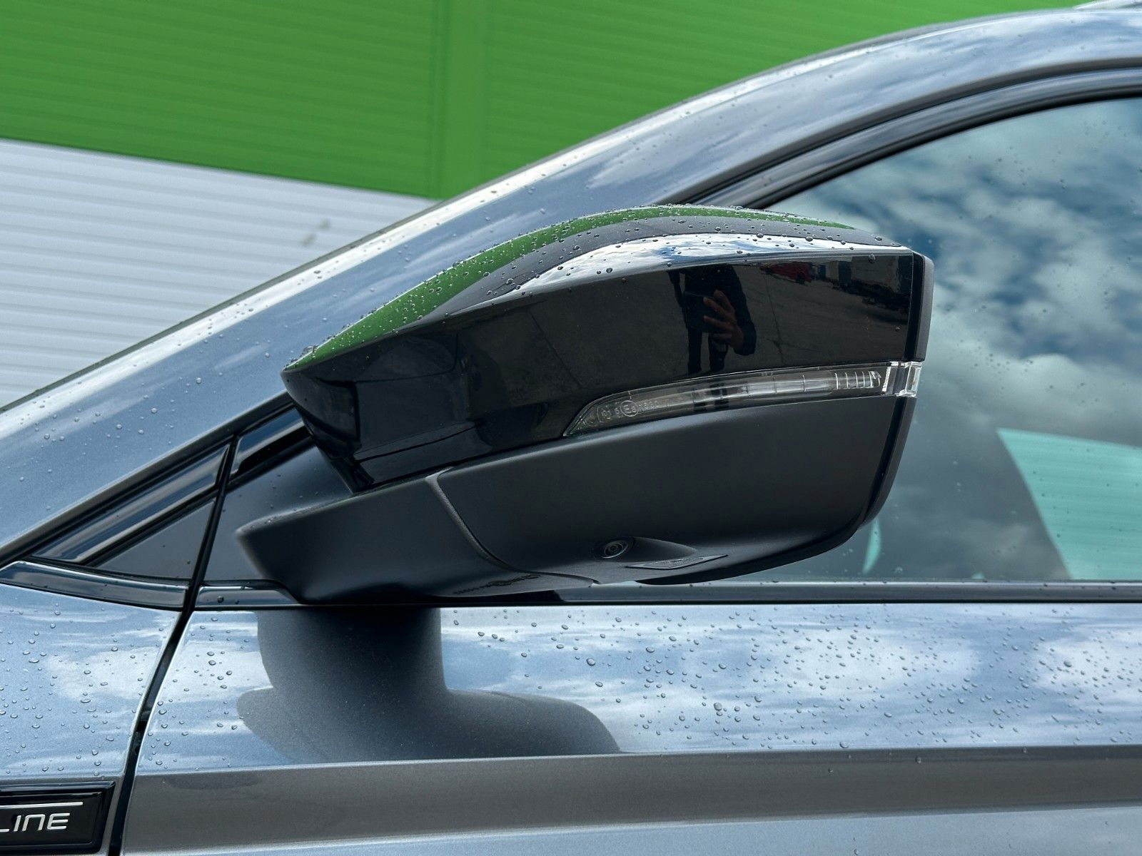 Skoda 150PS 4x4 DSG Sportline Side Assist eHK LM19"AHK