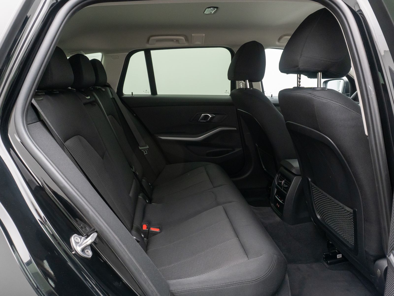 BMW 320e - Samsaru's Car Outlet