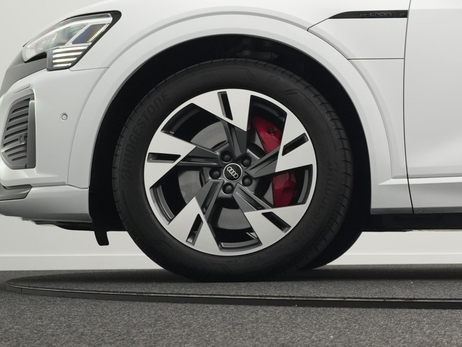 Audi Q8 Sportback e-tron 50 S line quattro
