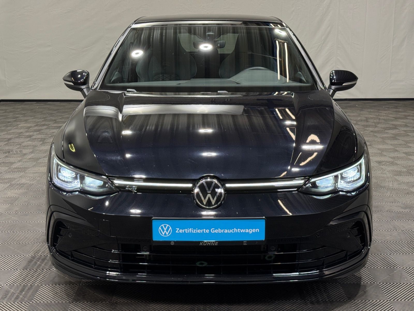 Volkswagen Golf R-Line 1.5 eTSI DSG - Samsaru's Car Outlet
