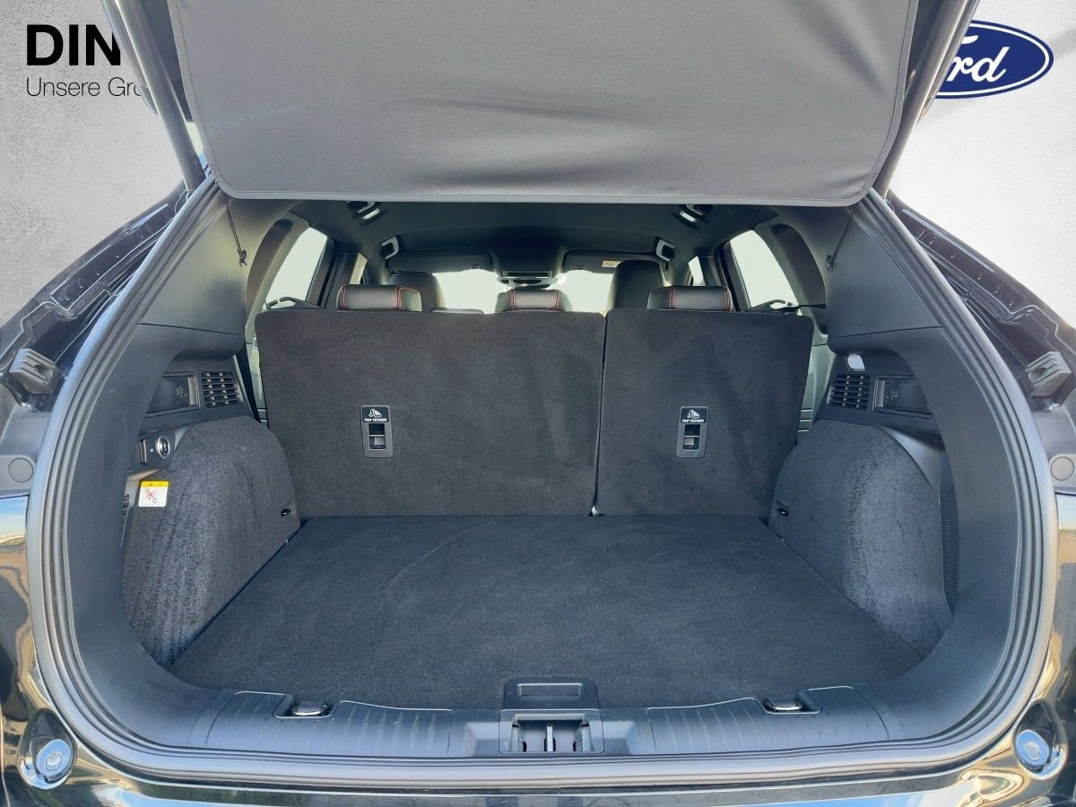 Ford KUGA ST-Line X - Samsaru's Car Outlet