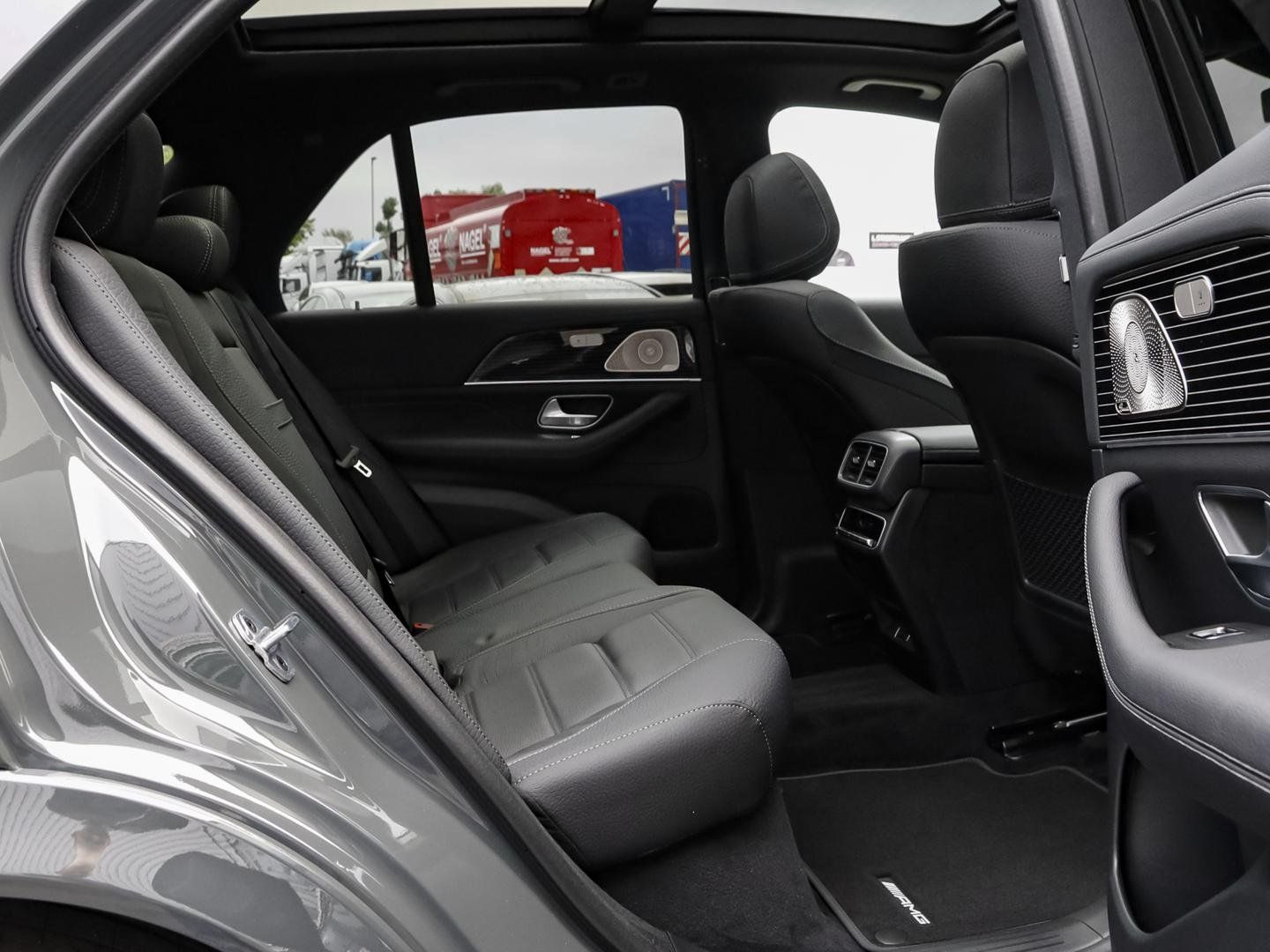 Mercedes-Benz GLE 450 4M AMG Distronic Mulitbeam Panorama AHK