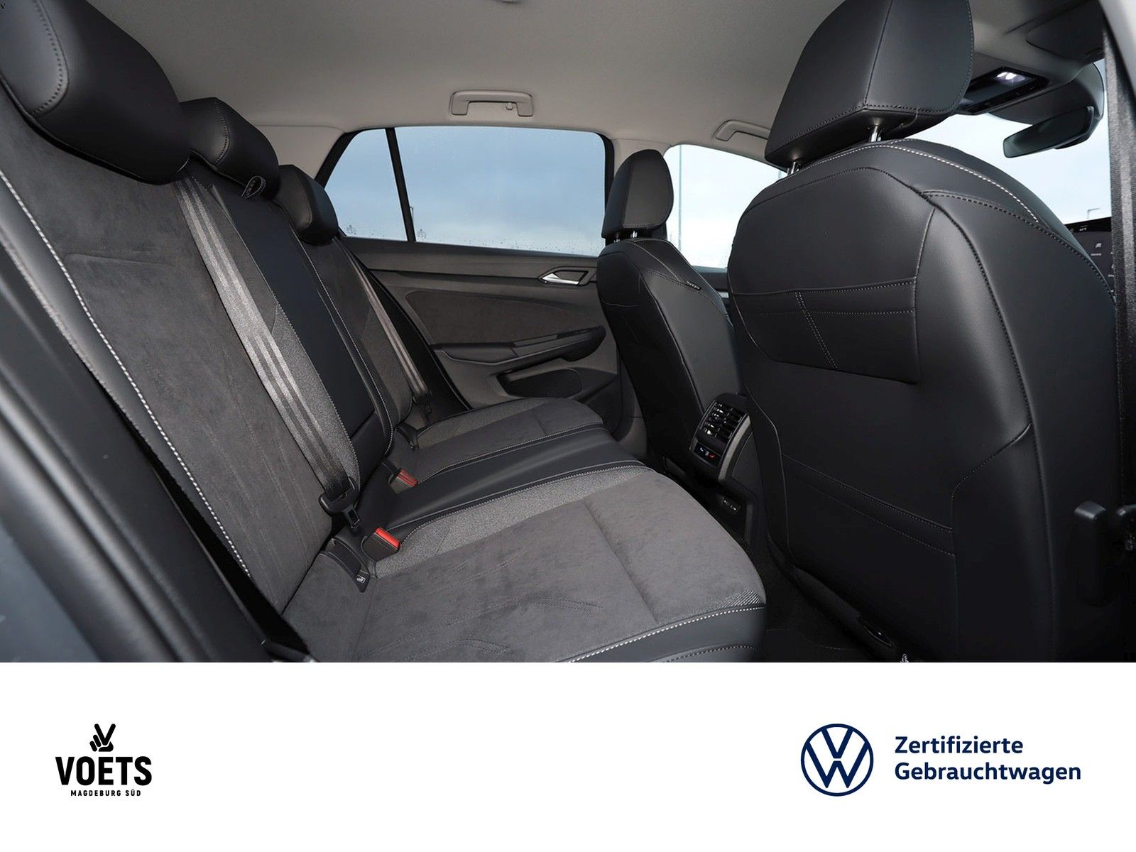 Volkswagen GOLF VIII STYLE 1.5 TSI eHYBRID IQ-LIGHT+AREA