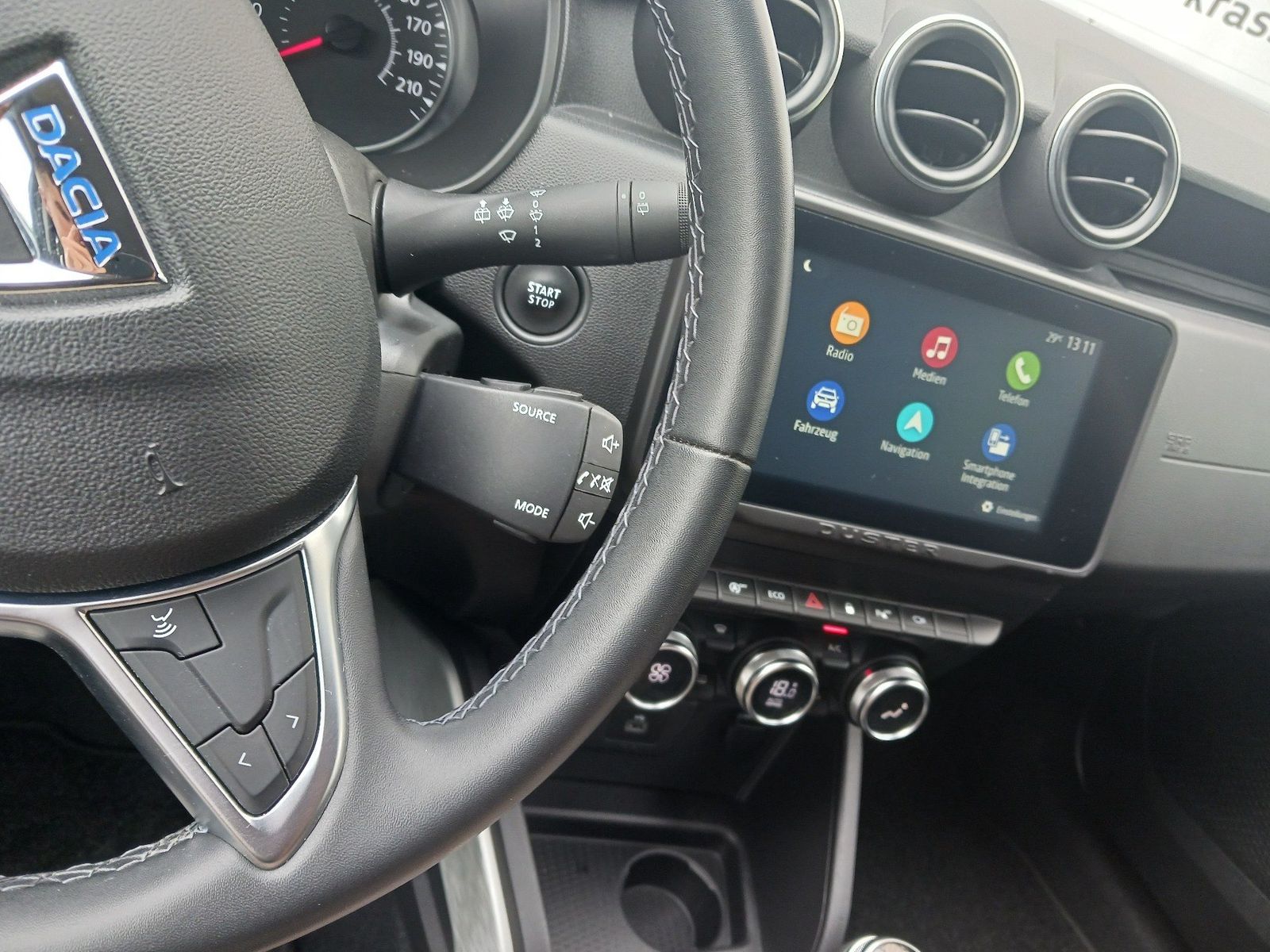 Dacia Duster Prestige Blue dCi 115 2WD - Samsaru's Car Outlet