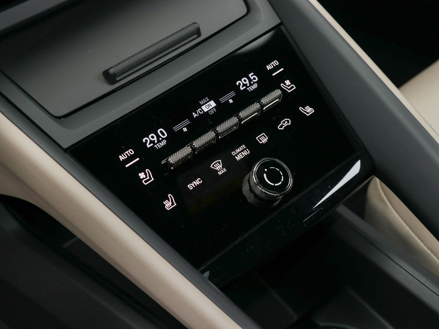 Porsche Macan Turbo InnoDrive HA-Lenkung Surround View