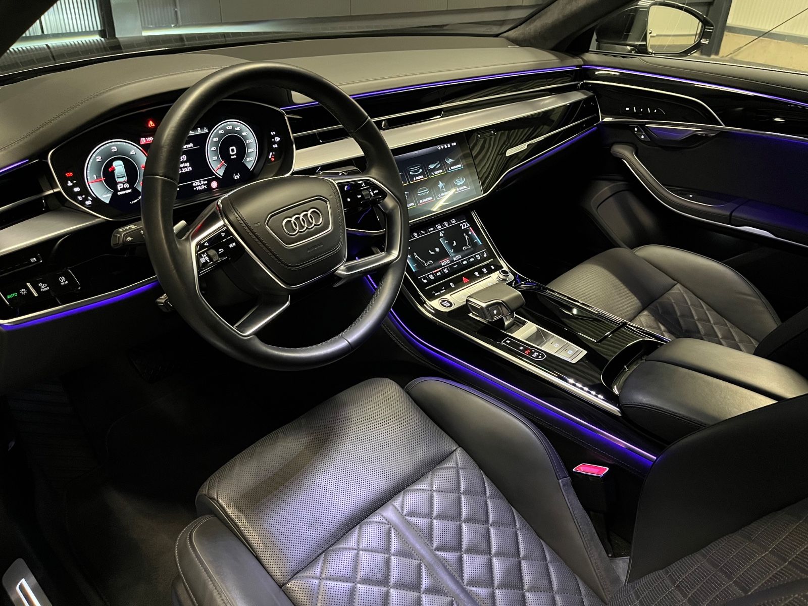 Audi A8 50 TDI L quattro - Samsaru's Car Outlet