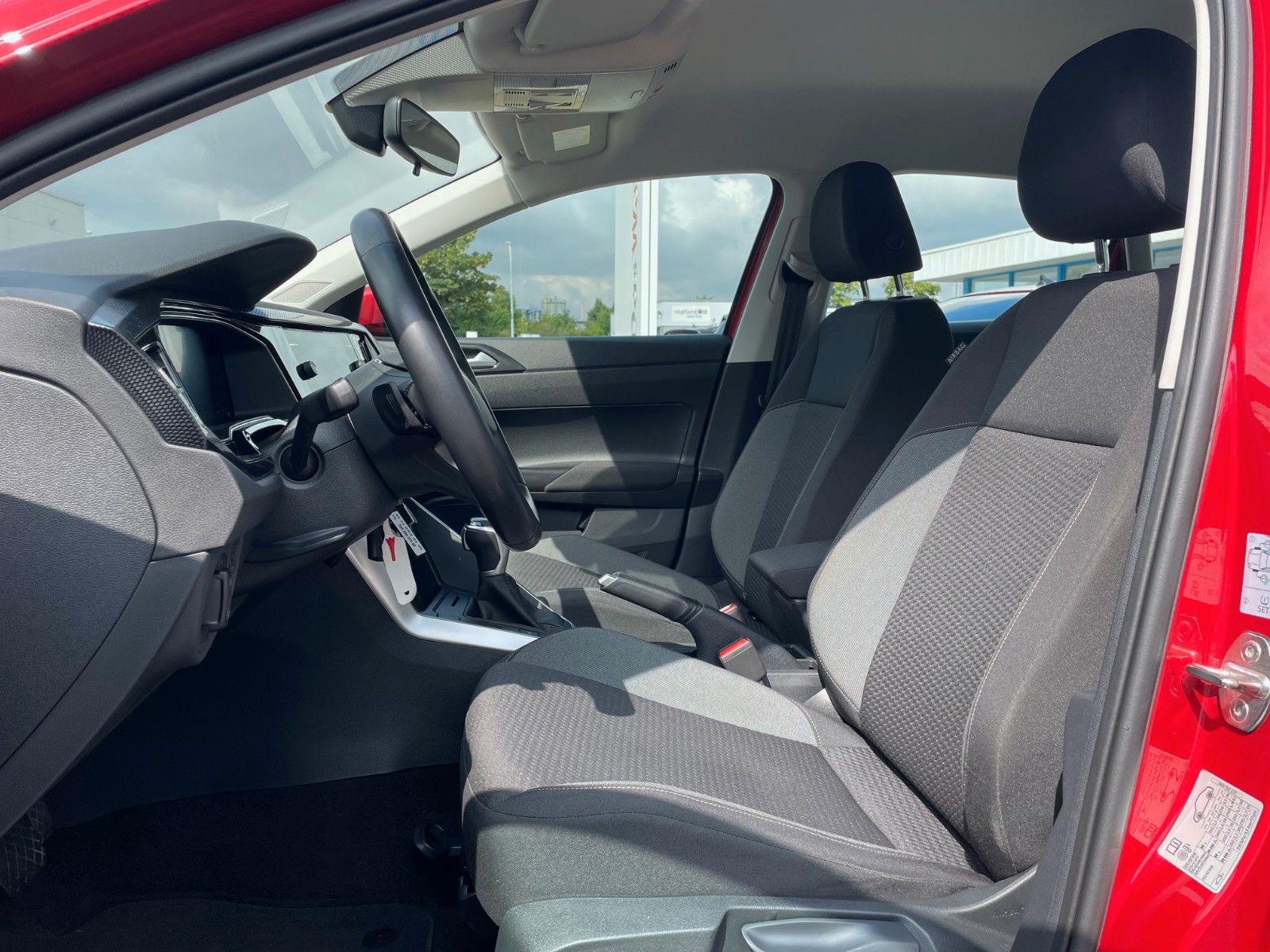Volkswagen Taigo Life - Samsaru's Car Outlet
