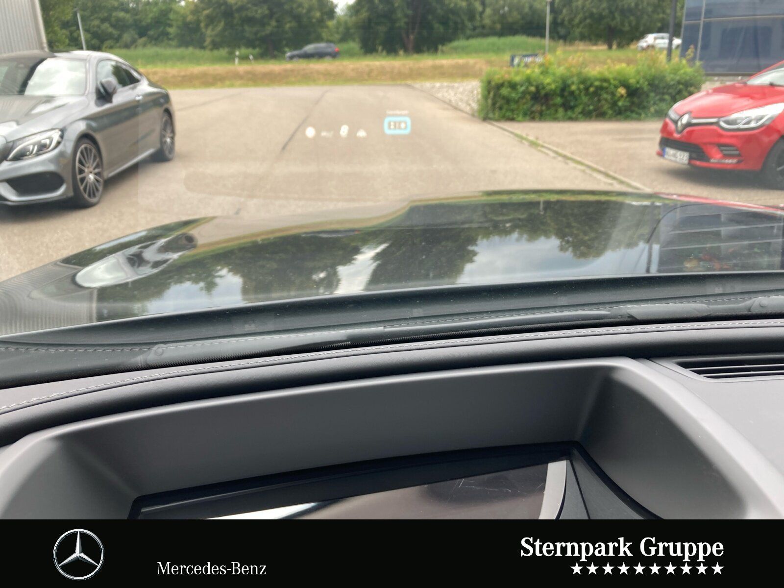 Mercedes-Benz GLC 300 e 4M AMG Premium Plus +AHK+Pano+DIST+20"